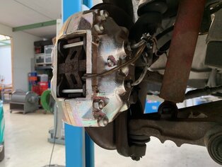 Überholung der Bremszangen bei Alfa-Zentrale
