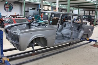 Giulia Super 2000 Alfa-Zentrale