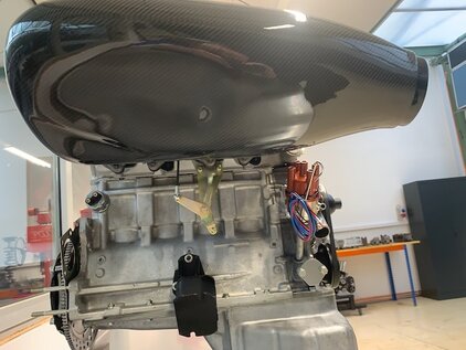 Airbox 1. Serie in Kohlefaser von Alfa-Zentrale